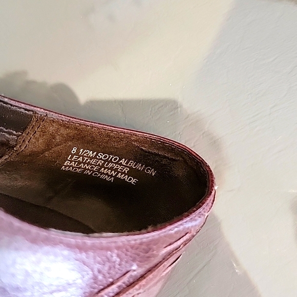 AEROSOLS :Soto Album,Dk Red Leather - Picture 7 of 8